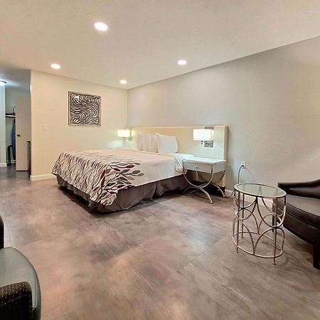 Travelodge By Wyndham Indianapolis Speedway エクステリア 写真