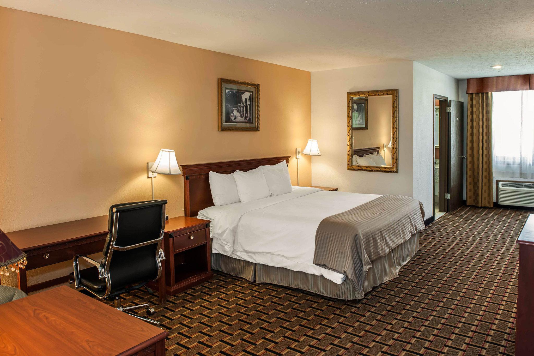 Travelodge By Wyndham Indianapolis Speedway エクステリア 写真