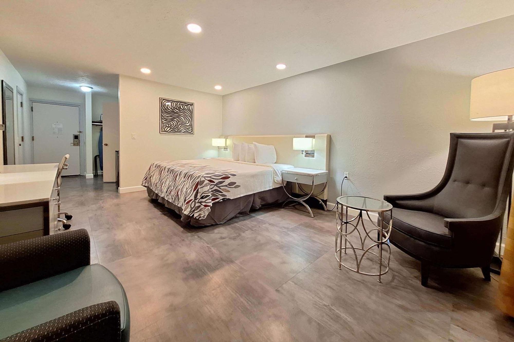 Travelodge By Wyndham Indianapolis Speedway エクステリア 写真